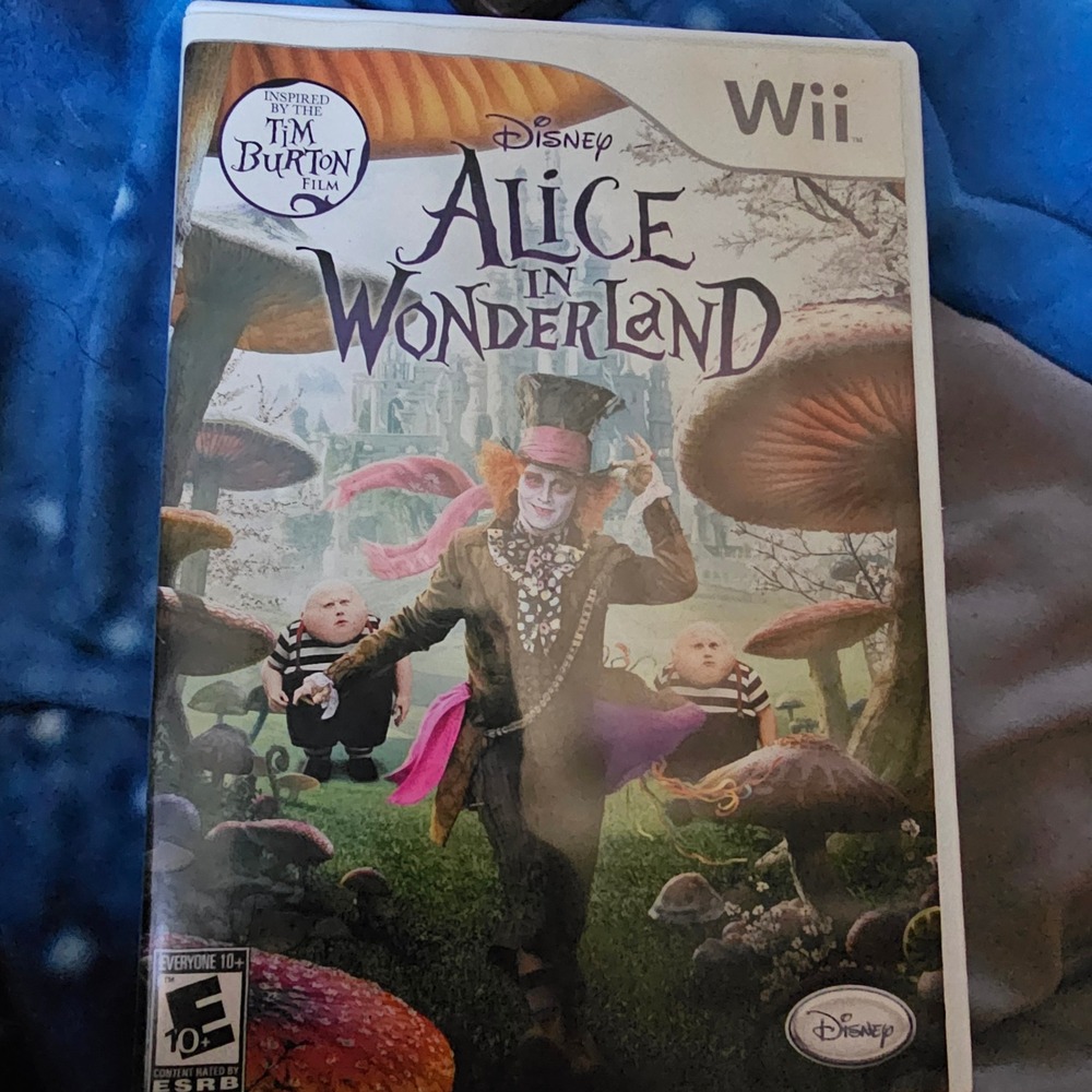 Disney Alice in Wonderland Nintendo Wii Tim Burton Movie Video Game RVL-SALA-USA